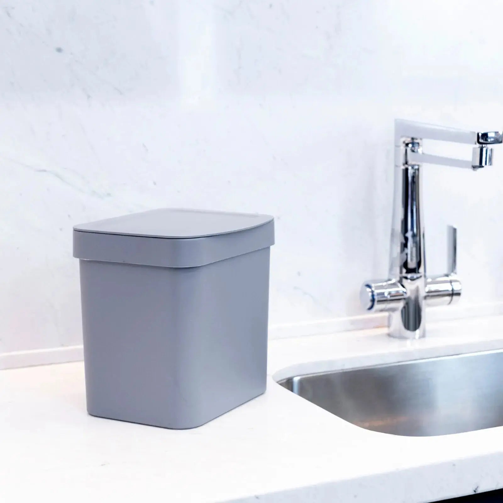 Lixeira de Pia Minimalista 2,5L