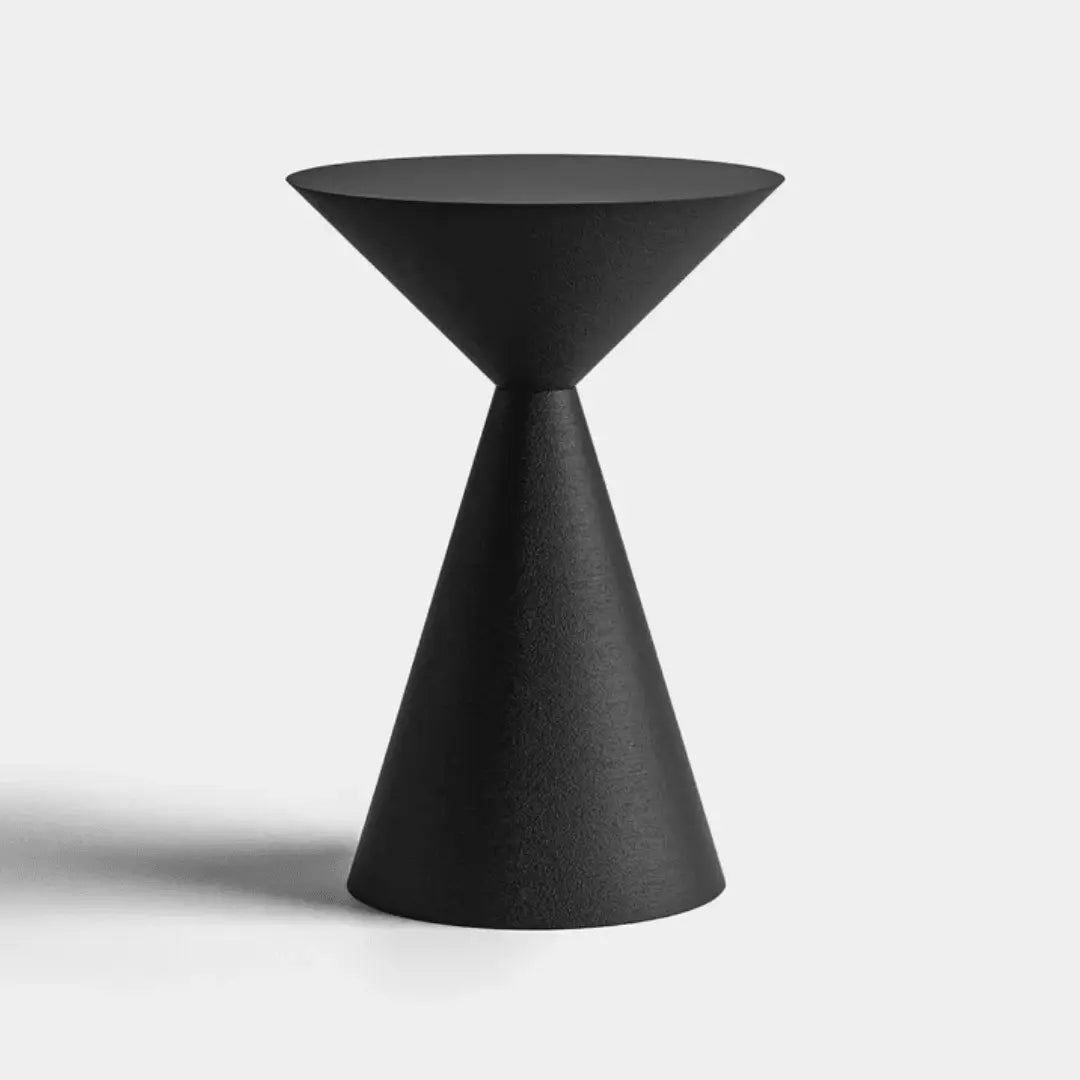 Mesa lateral em Cone Sanchz Design