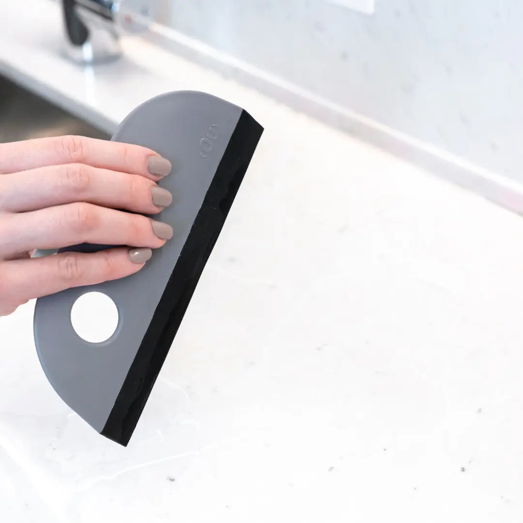 Rodinho de Pia Minimalista Sanchz Design