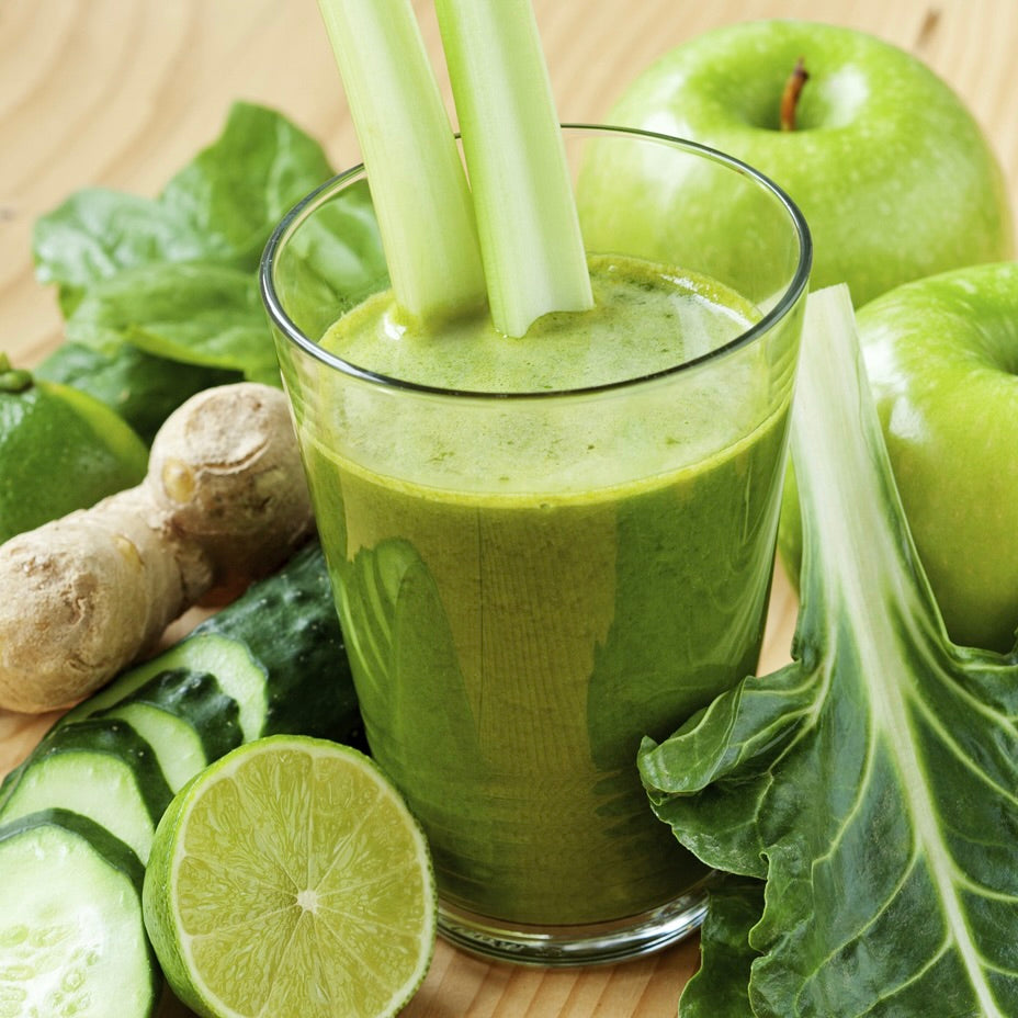 suco verde de pepino e gengibre